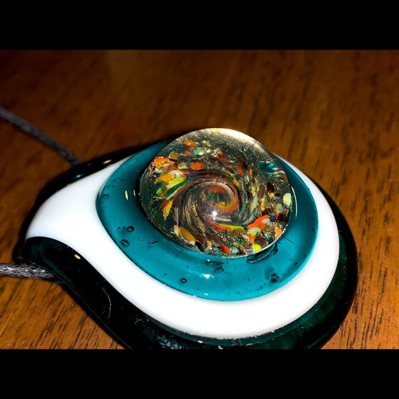 Glass Pendant Green and White handmade - Picture 2 of 8